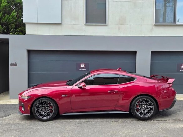 2025 Ford Mustang VII, красный - вид 11