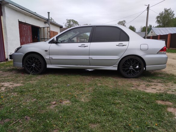 2007 Mitsubishi Lancer IX Рестайлинг, серебристый, 850000 рублей - вид 3