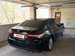 2021 Toyota Camry VIII (XV70), чёрный, 4550000 рублей, вид 2