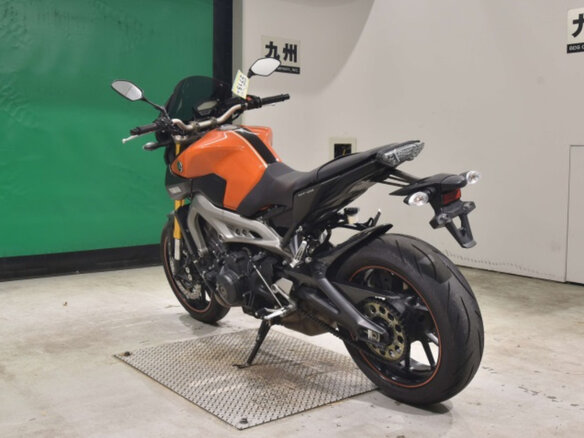 2016 Yamaha MT-09 (FZ-09), оранжевый - вид 5