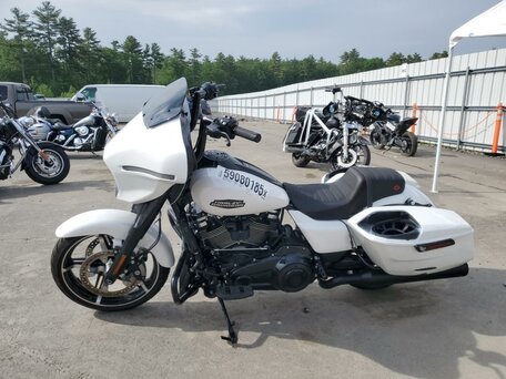2024 Harley-Davidson Street Glide, белый, 2143000 рублей, вид 3