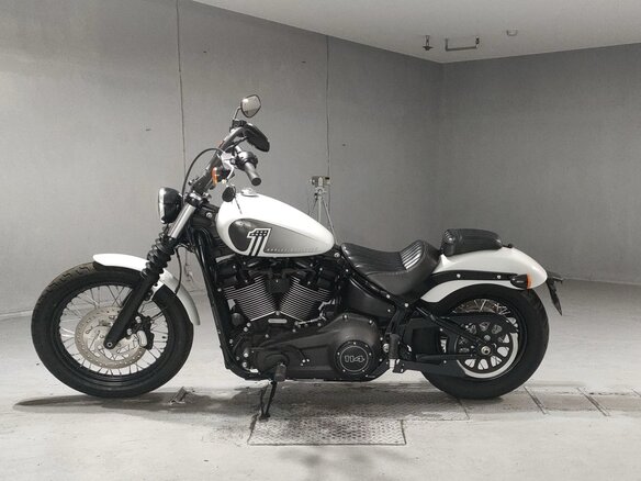 2021 Harley-Davidson Street Bob, белый, 1214000 рублей - вид 1