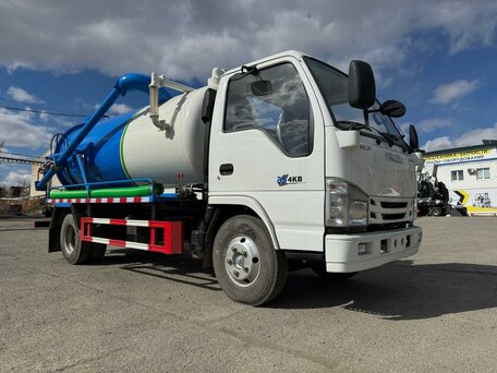 2026 Isuzu Ассенизаторская машина, синий, 4348000 рублей, вид 3