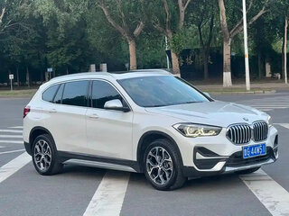 2022 BMW X1 Long 20Li sDrive II (F48) Рестайлинг, белый, 1730069 рублей, вид 3