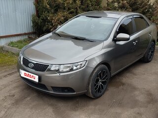 2010 Kia Cerato 4-speed II, серый, 900000 рублей, вид 2