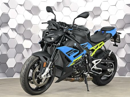 2025 BMW S 1000 R, чёрный, 1999000 рублей, вид 2