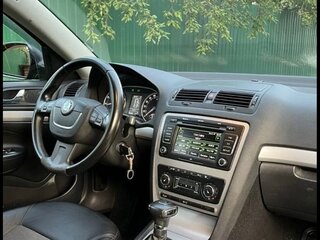 2012 Skoda Octavia II (A5) Рестайлинг, чёрный, 1150000 рублей, вид 5