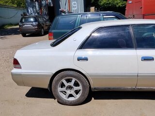 1998 Toyota Crown X (S150), белый, 600000 рублей, вид 4