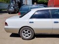 1998 Toyota Crown X (S150), белый, 600000 рублей - вид 3