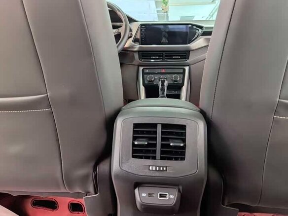 2021 Volkswagen T-Cross I (China Market), белый, 1600000 рублей - вид 17
