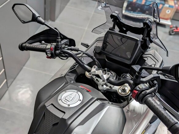 2026 Voge 525DSX, серый, 589600 рублей - вид 4