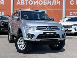 2014 Mitsubishi Pajero Sport II Рестайлинг, серебристый, 1730000 рублей, вид 3
