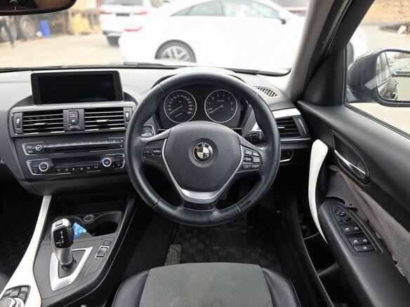 2013 BMW 1 серии 116i II (F20/F21), чёрный, 600000 рублей - вид 5