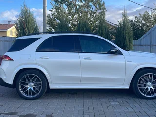 2021 Mercedes-Benz GLE AMG 53 AMG II (V167), белый, 10250000 рублей, вид 3