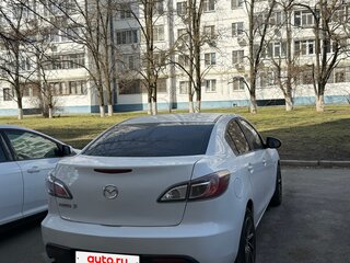 2011 Mazda 3 II (BL) Рестайлинг, белый, 900000 рублей, вид 4