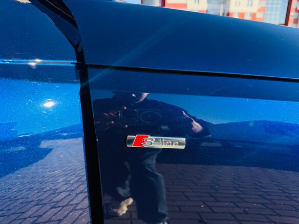 2022 Audi A4 40 TDI V (B9) Рестайлинг, синий, 4500000 рублей - вид 12