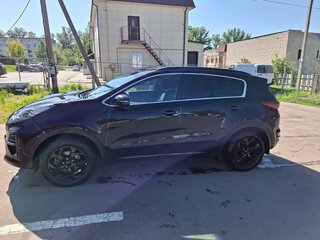 2021 Kia Sportage IV Рестайлинг, чёрный, 2400000 рублей, вид 3