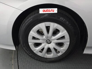 2021 Toyota Prius IV Рестайлинг (XW50), серый, 1620100 рублей, вид 5