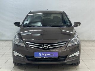 2015 Hyundai Solaris I Рестайлинг, коричневый, 959000 рублей, вид 3