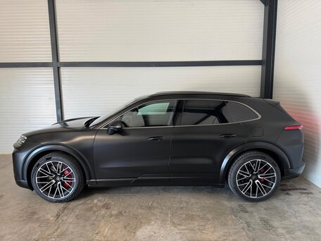 2026 Porsche Cayenne Coupé Turbo Electric IV, чёрный, 12390000 рублей, вид 5