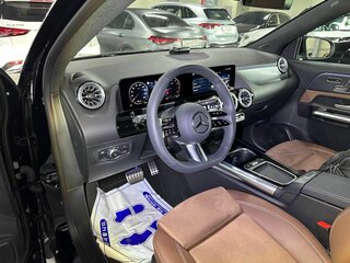 2025 Mercedes-Benz GLA 250 II (H247) Рестайлинг, чёрный, 7392000 рублей, вид 4