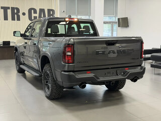 2025 Ram 1500 Crew Cab V Рестайлинг, серый, 8990000 рублей, вид 2