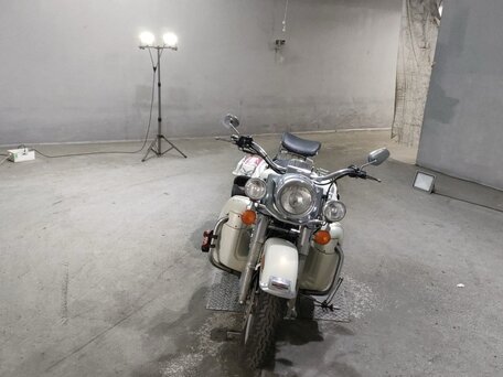2003 Harley-Davidson Road King, белый, 575000 рублей, вид 3
