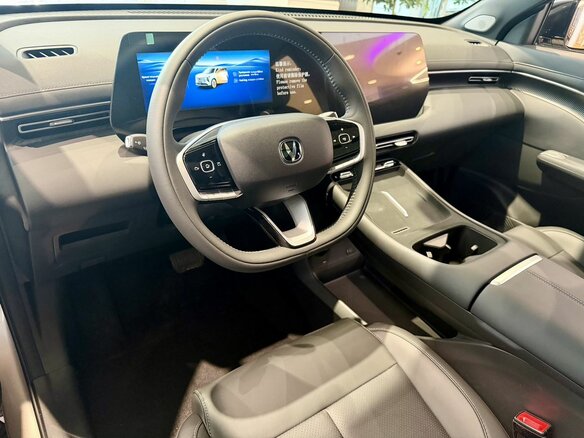 2026 Changan UNI-S I Рестайлинг, золотистый, 3149900 рублей - вид 13