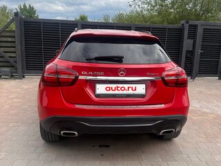 2019 Mercedes-Benz GLA 250 I (X156) Рестайлинг, красный, 3300000 рублей, вид 4