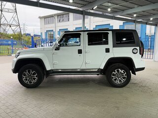 2023 BAIC BJ40 I Рестайлинг, белый, 2950000 рублей, вид 2