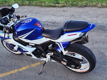 2005 Suzuki GSX-R 1000, белый, 510000 рублей, вид 3