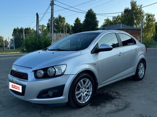 2012 Chevrolet Aveo II, серебристый, 650000 рублей, вид 1