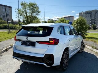 2023 BMW X1 Long 20Li sDrive III (U11/U12), белый, 2985000 рублей, вид 3