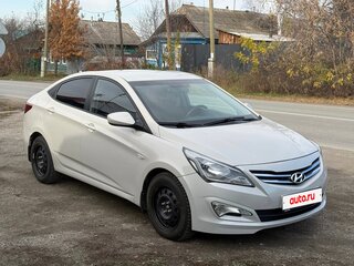 2015 Hyundai Solaris I Рестайлинг, бежевый, 950000 рублей, вид 3