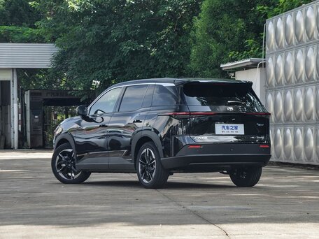 2026 Toyota bZ3X 50 kWh, чёрный, 2290000 рублей, вид 4