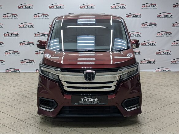 2018 Honda Stepwgn Spada V Рестайлинг, красный, 2599000 рублей - вид 1