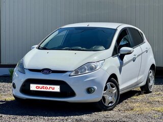 2010 Ford Fiesta Mk6, белый, 519777 рублей, вид 1