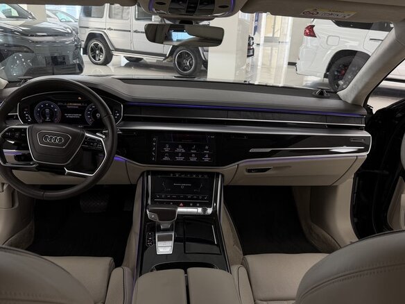 2018 Audi A8 Long 55 TFSI IV (D5), чёрный, 5700000 рублей - вид 14