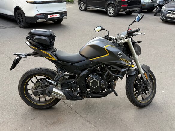2024 Voge 525R, серебристый - вид 3