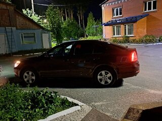 2012 Skoda Octavia DSG7 II (A5) Рестайлинг, красный, 700000 рублей, вид 3