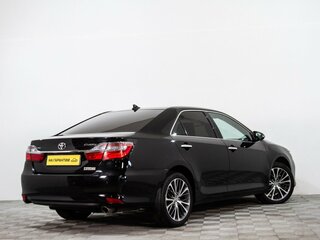 2017 Toyota Camry VII (XV50) Рестайлинг 2, чёрный, 2499000 рублей, вид 4