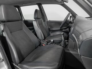 2012 Chevrolet Niva I Рестайлинг, серебристый, 368000 рублей, вид 5