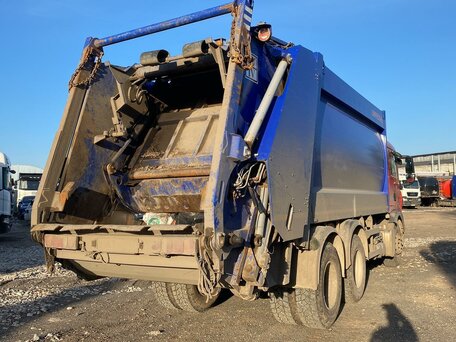 2024 Sinotruk Howo ZZ3257, красный, 8120000 рублей, вид 3