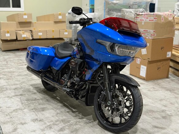 2026 Harley-Davidson CVO Road Glide, синий - вид 33