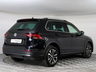 2019 Volkswagen Tiguan II, чёрный, 2449000 рублей, вид 5