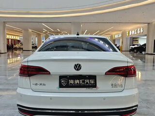 2025 Volkswagen Bora IV (China Market) Рестайлинг, белый, 1650000 рублей, вид 5