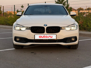 2015 BMW 3 серии 320i VI (F3x) Рестайлинг, белый, 2600000 рублей, вид 3