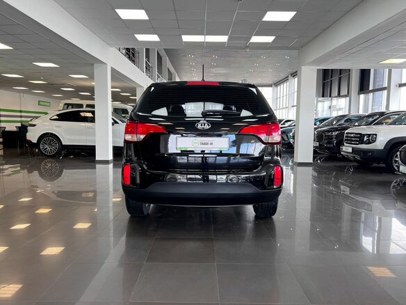 2012 Kia Sorento II Рестайлинг, чёрный, 1745000 рублей - вид 3