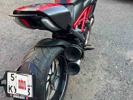 2014 Ducati Diavel Carbon, чёрный, 1350000 рублей, вид 4