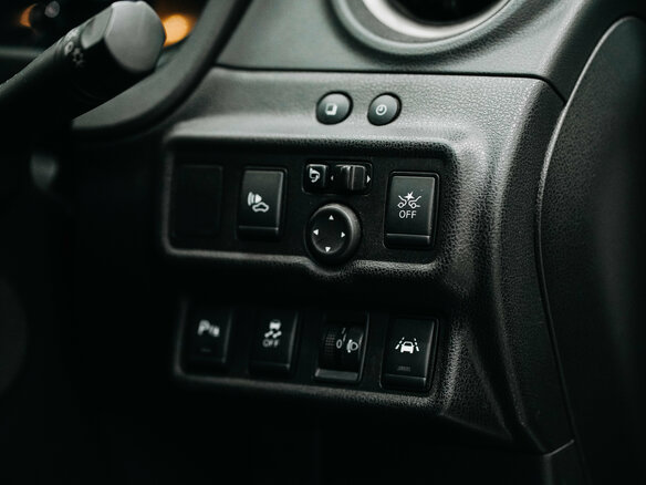 2018 Nissan Note e-Power II Рестайлинг, серый, 1050000 рублей - вид 11